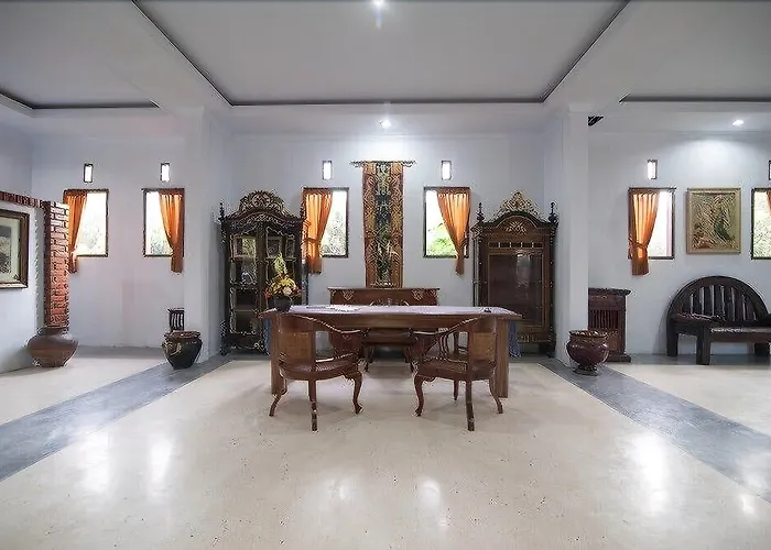 Oyo 1840 Kubu
